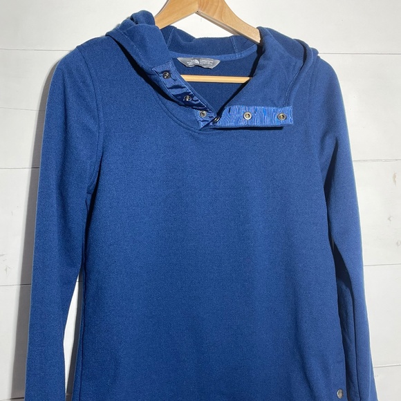 BEAUTIFUL BLUE The North Face Stitch Coat Top Pullover with Snaps Size Small - Picture 1 of 4